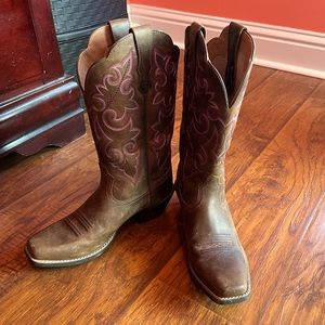 Ariat square toe boots